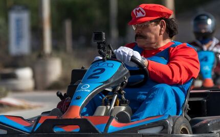 Candidatos se disfrazan y suben fotos a sus redes sociales para celebrar el Día del niño