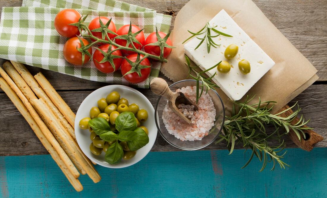 Conoce esta alternativa natural y saludable para reducir el consumo de sal. Foto: Freepik