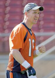 Peyton Manning luce casi perfecto