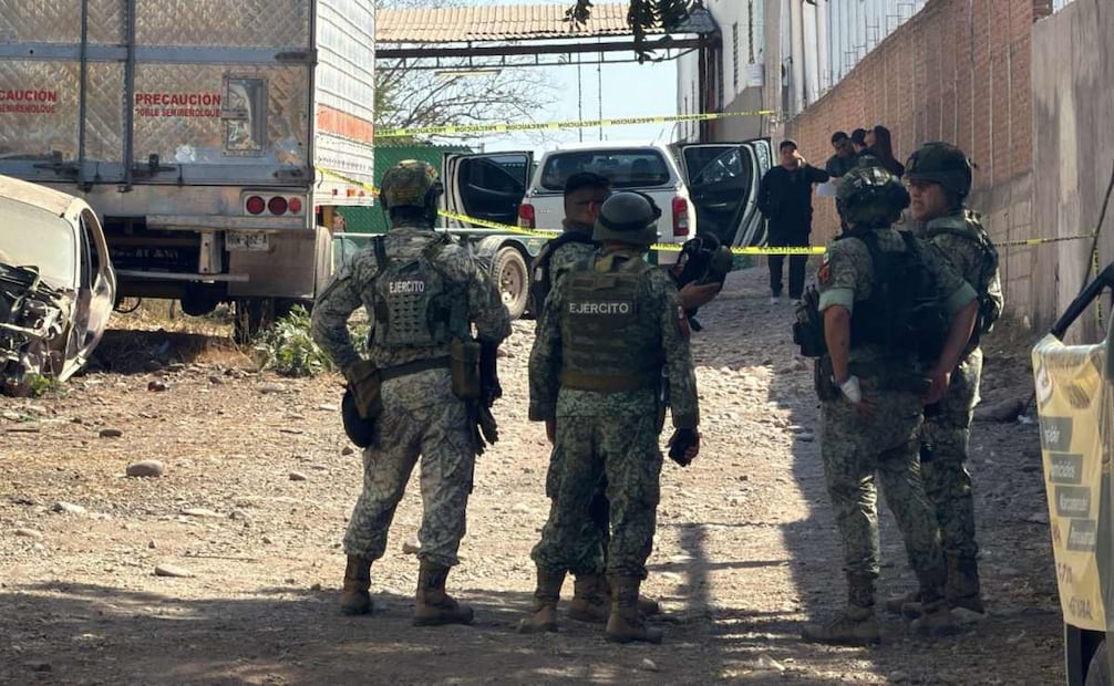 Enfrentamiento entre grupo armado y elementos navales deja un civil muerto en Navolato, Sinaloa; mujer policía resulta lesionada en Piggy Back .
Foto: Especial.