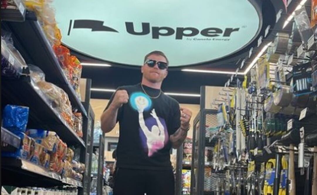 Saúl Álvarez en su tienda Upper - FOTO: Instagram @canelo
