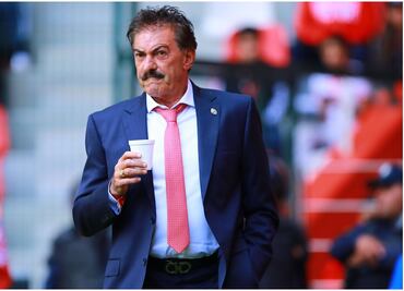 Ricardo La Volpe se autopostula para dirigir a Boca Juniors; "¿Cómo me voy a negar?"