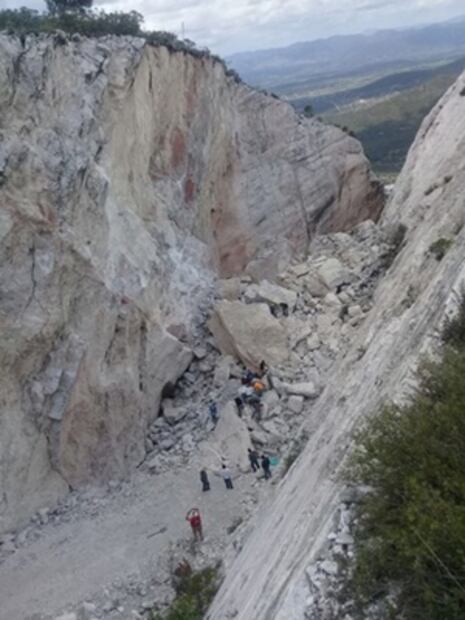 Derrumbe en mina de Hidalgo deja al menos un muerto