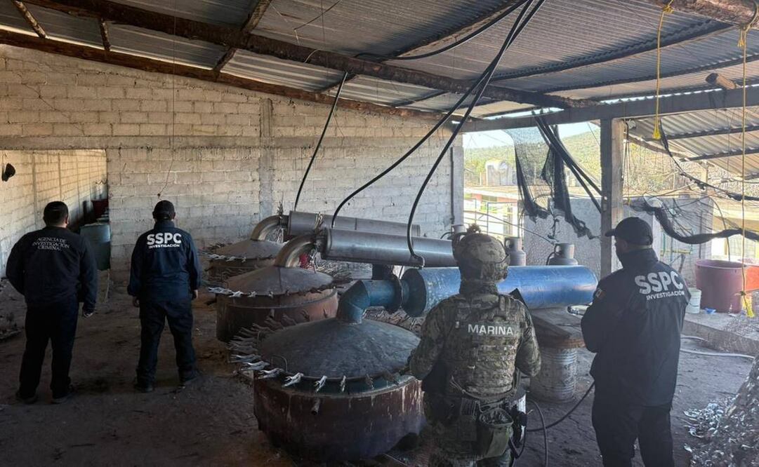 Semar y FGR aseguran dos laboratorios de metanfetamina. Foto: Tomada de la cuenta de X de @OHarfuch