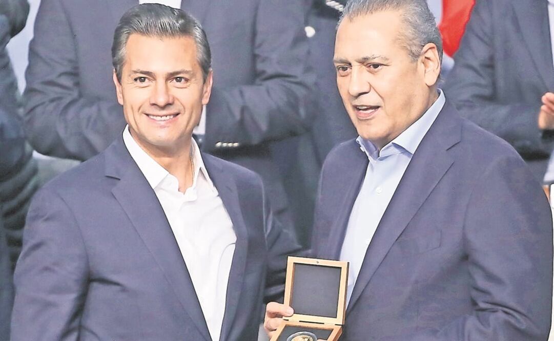 Trayectoria. La distinción Plutarco Elías Calles se entrega a priístas que promueven la ideología del tricolor y de la Revolución Mexicana. (BERENICE FREGOSO. EL UNIVERSAL)