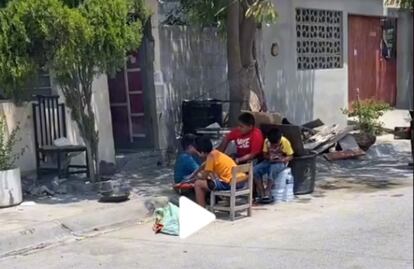 ¿Antojo de una carnita asada? Niños de Monterrey no se quedaron con las ganas y así se la preparan