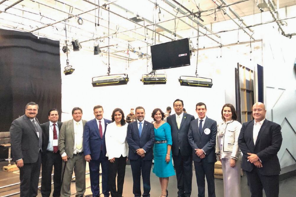 Los abanderados presentaron algunas propuestas similares respecto a transporte público, empleo y salario. Foto: CORTESÍA