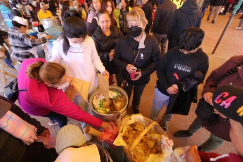 En dos horas, venden 6 mil tamales en feria de Ocoyoacac, Edomex