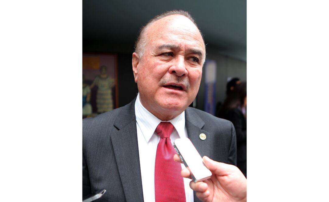 Ernesto Ruffo consideró que Ricardo Anaya debe ser transparente sobre sus ingresos y patrimonio. /Archivo - EL UNIVERSAL