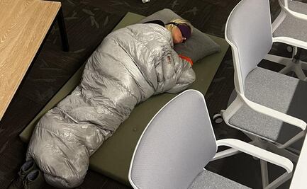 Despiden a ejecutiva de Twitter que defendía dormir en oficinas para mostrar fidelidad a Elon Musk