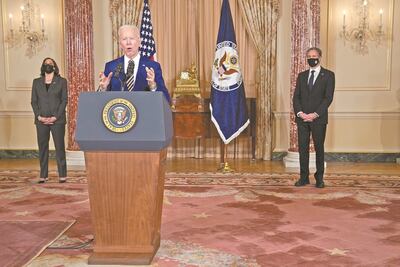 Biden promete “diplomacia” y reconstruir el asilo