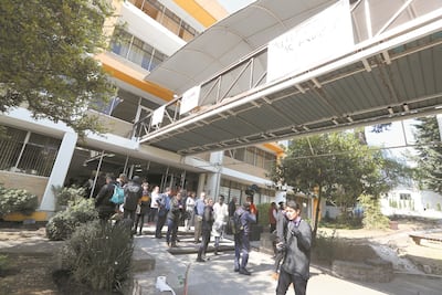 Entregan alumnas segundo plantel de la UAEMex