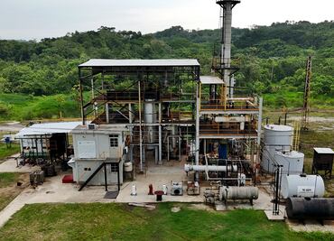 FOTOS: Así es la minirrefinería de huachicol que aseguraron autoridades en Veracruz