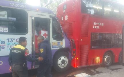 Suspenden a empresa dueña del autobús de transporte público que chocó a Metrobús en Reforma 