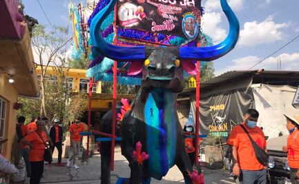 Toros de pirotecnia dejan con quemaduras a 380 jóvenes en Tultepec 