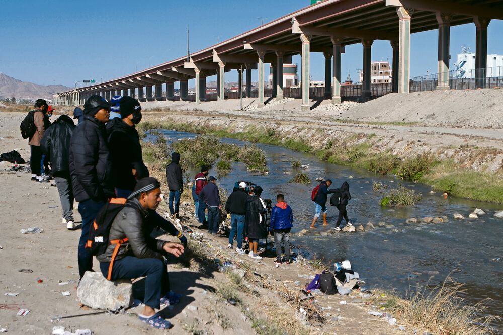 Muchos migrantes mueren al tratar de pasar el río Bravo porque piensan que es muy fácil atravesarlo, pero no es así, señala un investigador. Foto: Archivo / EL UNIVERSAL