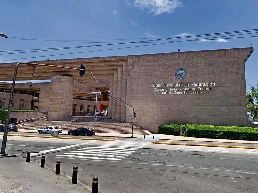 Tratan de culpar al Poder Judicial de la Federación y justificar la incompetencia del gobierno y de las decisiones erróneas del Presidente. El concepto de golpe de Estado técnico al que hizo referencia el Jefe del Ejecutivo federal, no existe, aseguran abogados y expertos, Foto: Especial