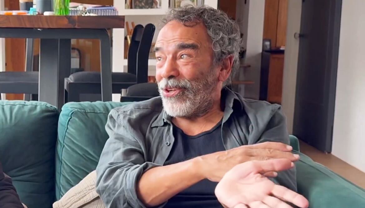 El actor mexicano Demián Alcázar aclara que no tiene redes sociales y no se ha alejado de la 4T.
Foto: X, vía @@MiguelTorrucoG