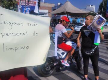 Padres de familia bloquean Av. Observatorio; denuncian falta de limpieza en primaria 7 de enero de 1907