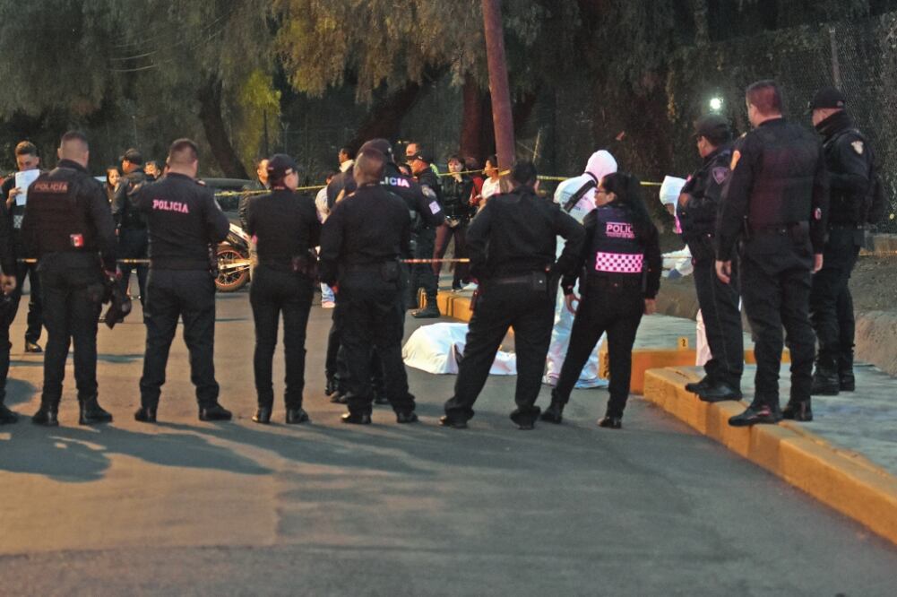 La mayoría de los hombres asesinados ayer fue por arma de fuego, y en ninguno de los casos la Secretaría de Seguridad Pública informó de detenciones. Foto: ALAN RODRÍGUEZ. EL UNIVERSAL