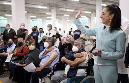 Arranca en CDMX la vacunación de refuerzo contra Covid-19 para adultos mayores de 60 años