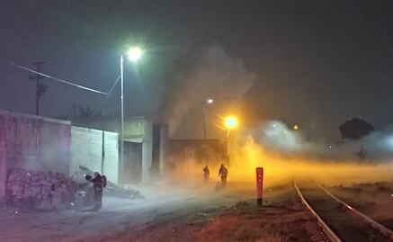 Habilitan cuatro refugios temporales tras explosión de ducto de gas en Puebla