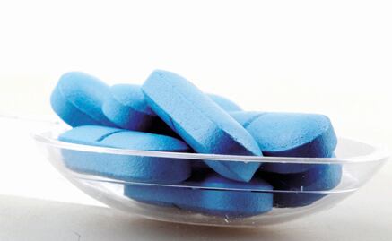 Mexican students create toothpaste capsules to save water