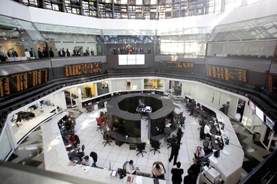 Caen acciones de bancos por propuesta de quitar comisiones