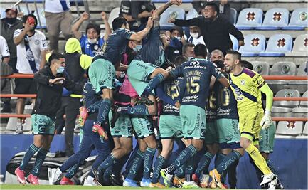 Con impresionante gol de casi 80 metros, Puebla vence a Pachuca