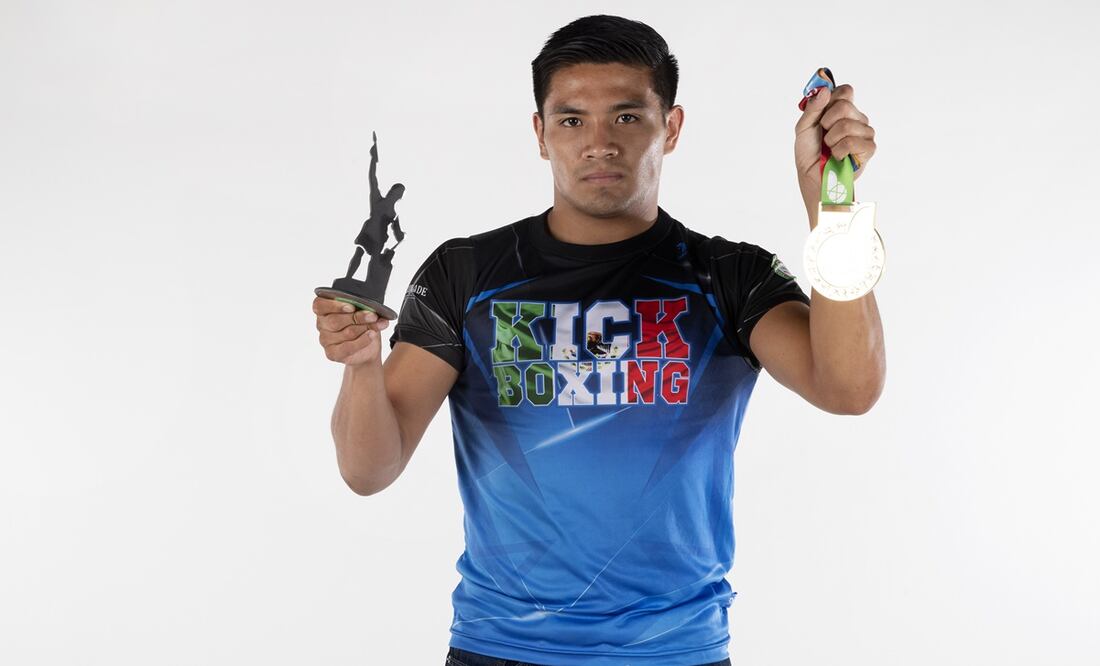 David Martínez en los estudios de El Universal - FOTO: Rosalio Huizar / El Universal