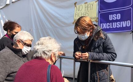 “¡Queremos pagar el predial!", habitantes de Naucalpan no alcanzan ficha para hacer el pago