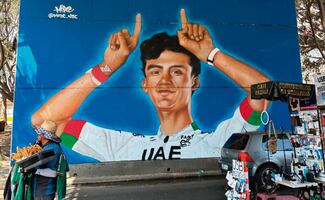 Isaac del Toro y la historia detrás de su mural en Tijuana, tras brillar en el Tour de Francia