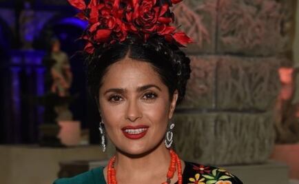 Conoce al diseñador que le hizo el tocado de flores a Salma Hayek vestida de Frida Kahlo