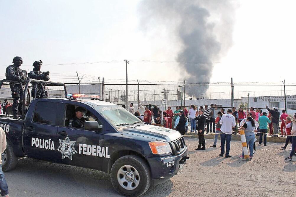 Hace unos días Luis Alberto “N”, alias El Tatos, ocasionó un motín en la cárcel de Chiconautla, luego de ser trasladado e intentar replicar ese sistema (EMILIO FERNÁNDEZ. EL UNIVERSAL)