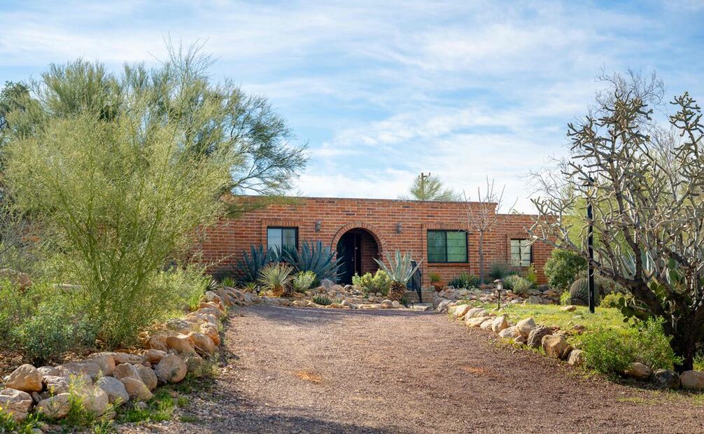 Nancy Guthrie's residence is seen on February 10, 2026 in Tucson, Arizona. Searches continue for Nancy Guthrie, the 84-year-old mother of U.S. journalist and television host Savannah Guthrie, after she went missing from her home on the morning of February 1st. Guthrie's possible abductors had set a deadline of 5pm on February 9 for a $6 million payment. Photo: AFP
