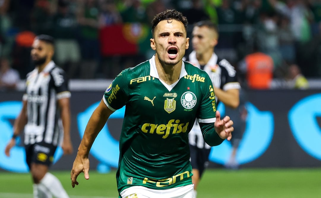 Raphael Veiga celebra un gol con el Verdao. FOTO: @Palmeiras