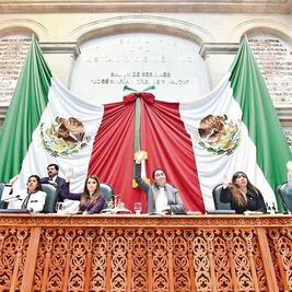 Buscan eliminar bonos a diputados en cámara