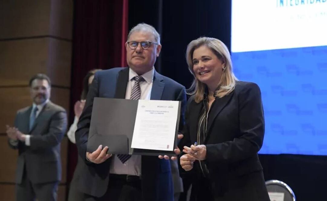 Gobernadora de Chihuahua, Maru Campos, inaugura la jornada de Fortalecimiento de la Estrategia de Integridad y Anticorrupción / Foto: Especial