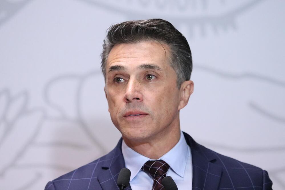 Sergio Mayer llora al hablar de la violencia contra las mujeres