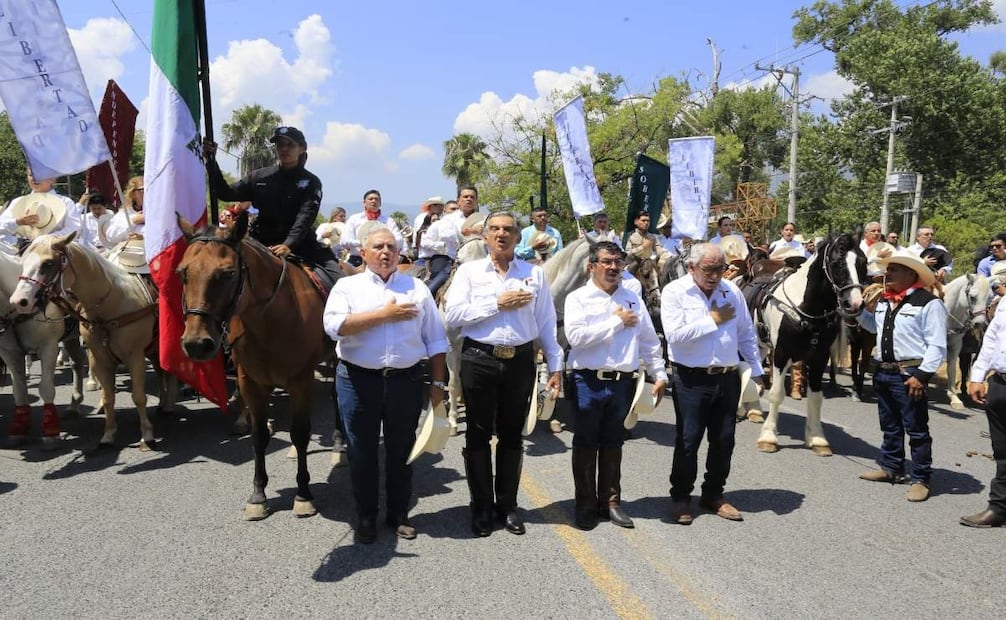 En la Cabalgata de la Unidad participaron senadores de la República, diputadas y diputados federales y locales, integrantes del gabinete estatal, representantes de los sectores productivos, familias tamaulipecas y asociaciones de charros. Foto: Especial