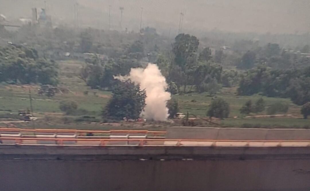 La fuga de gas se ubicó en el kilómetro 717.5 del ducto de Pemex en las inmediaciones de San Pablo de Las Salinas y el Circuito Exterior Mexiquense. Foto: Especial