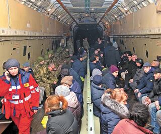 Kiev y Rusia canjean prisioneros de guerra