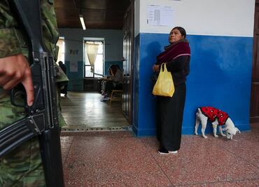 Ecuatorianos deciden en referéndum si endurecen penas contra narcotraficantes