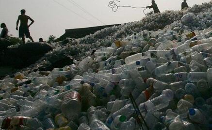 Reino Unido prohíbe el uso de microplásticos en los cosméticos