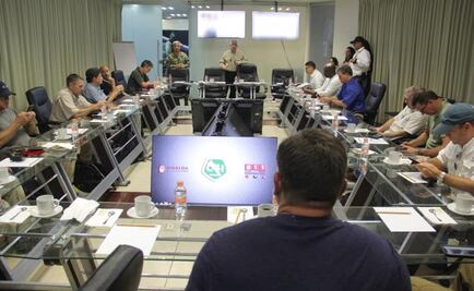 Autoridades de EU visitan instalaciones de seguridad en Sinaloa