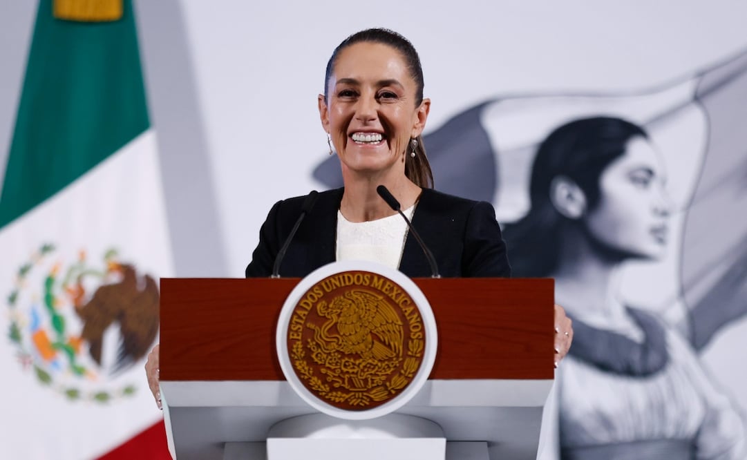 Sheinbaum Pardo reconoció la lucha para que una mujer ocupara por primera vez la Presidencia de México. Foto: Diego Simón / EL UNIVERSAL