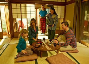 No duermas desnudo en casa ajena