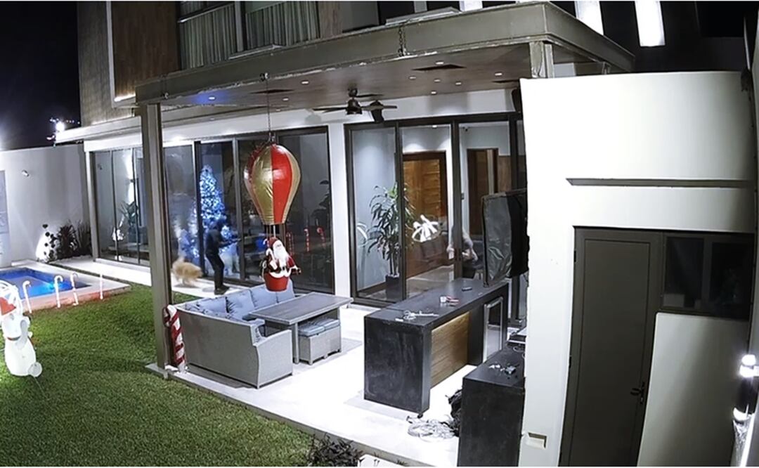 Frustran intento de asalto en Monterrey; delincuentes huyen tras ser bloqueados por la víctima. Foto: Captura de pantalla