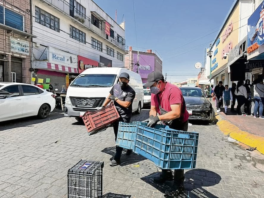Las autoridades quitaron 80 objetos de la vía pública. Foto: Especial