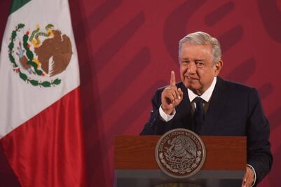 AMLO dice a Loret de Mola que no se preocupe por la demanda de su hermano Pío